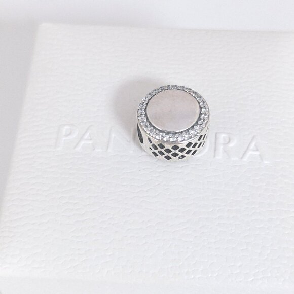 Pandora Pittsburgh Steelers NFL Logo Charm Bead S925 Silver with box - Picture 2 of 7